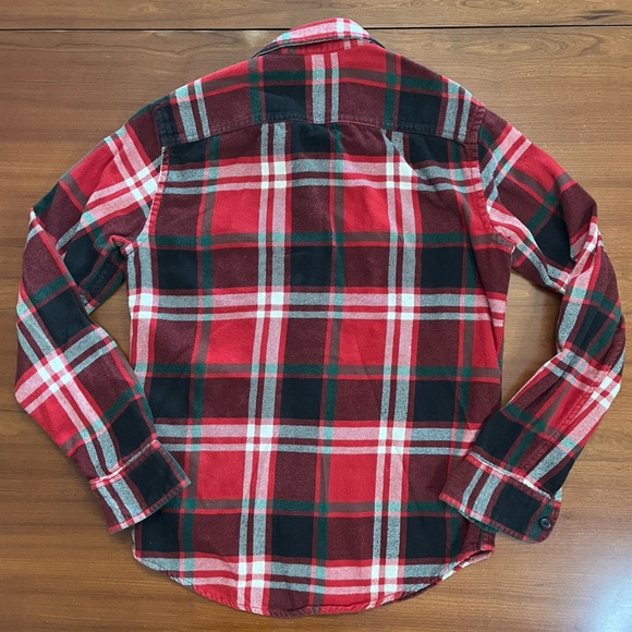 🌲 American Eagle Red Plaid Flannel Shirt Men’s XS Athletic Fit Cotton - Picture 6 of 11